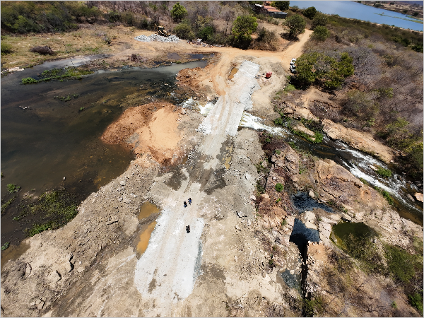 Mais mobilidade e segurança: obra da Passagem Molhada do Sítio Flechas avança.